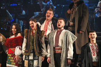 Ніч перед Різдвом від КУ "Одеський академічний український музично-драматичний театр ім. В.С.Василька"